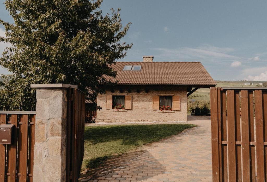 Honey Home Bistriţa Kültér fotó